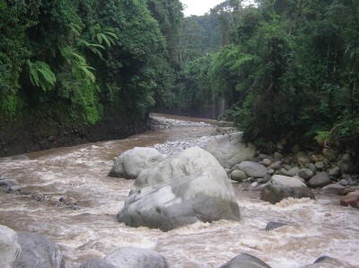 river photo